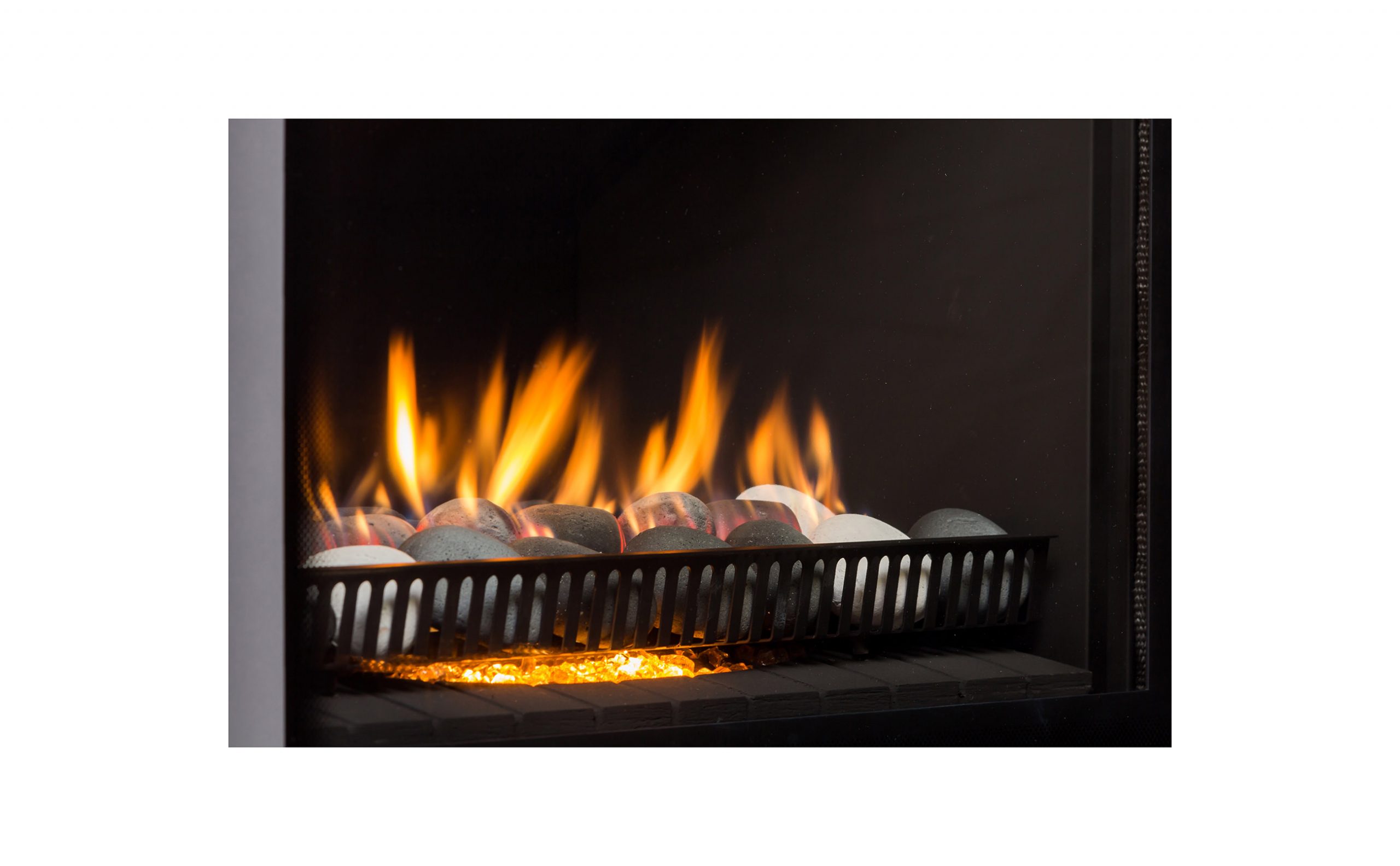 650-750-Gas-Fire-Ember-details-Pebble-Stones-Close-Up-1-scaled