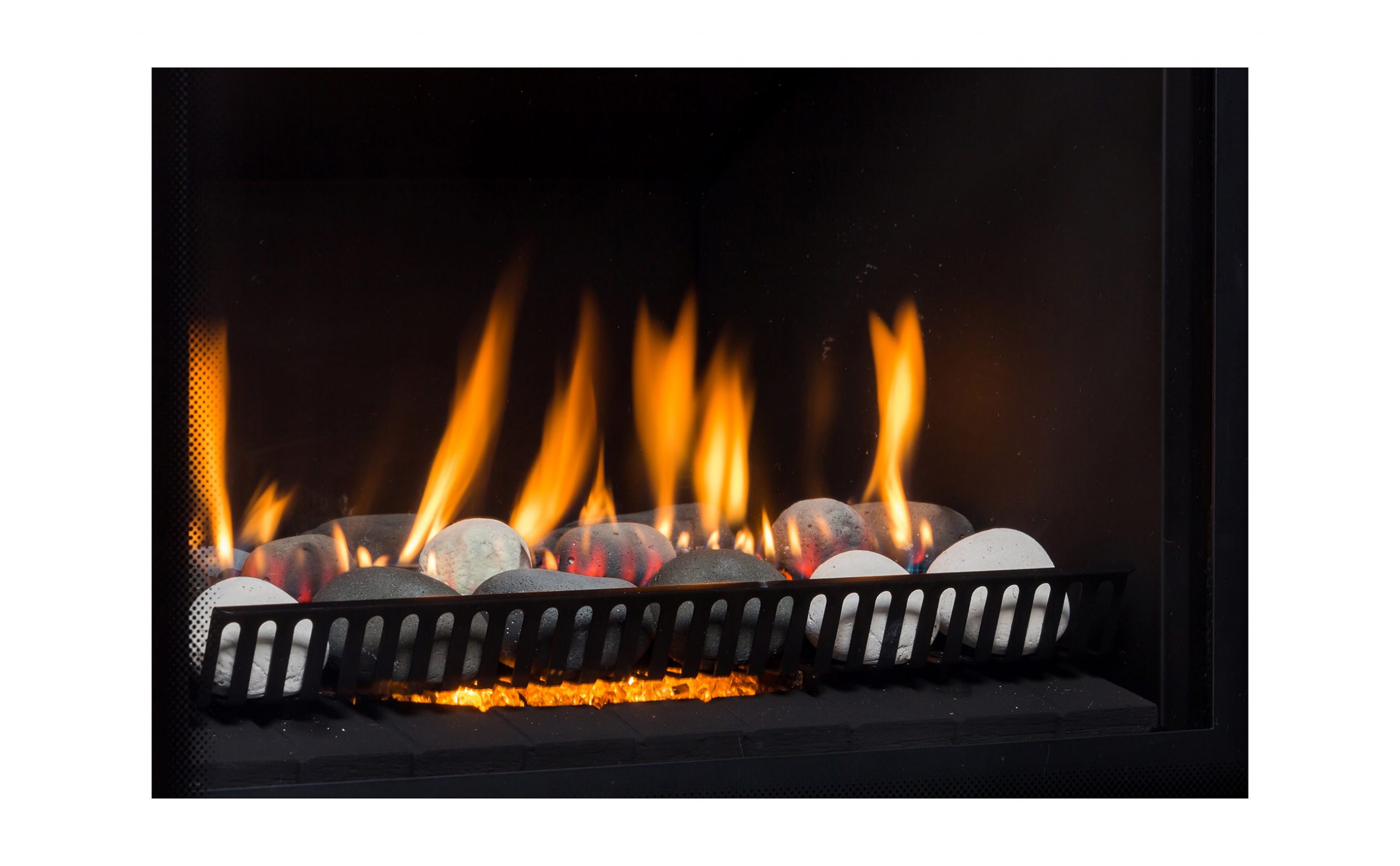 650-750-Gas-Fire-Ember-details-Pebble-Stones-Close-Up-12-scaled